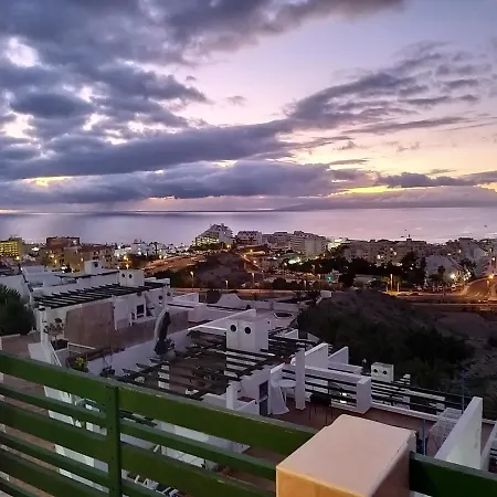 Chill Atalaya Court *